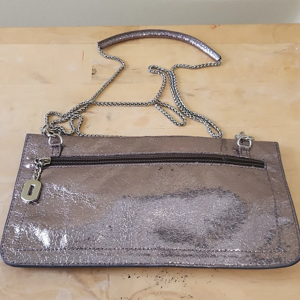 Sorial Metalic Turn Lock Crossbody Purse Handbag with Chain Strap - Picture 4 of 12